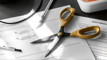 Load image into Gallery viewer, Arsenal Non Stick Scissors
