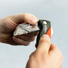 Load image into Gallery viewer, Wiha Folding Utility Knife With Blade Storage