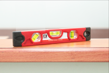 Load image into Gallery viewer, Kapro 9" 227 Magnetic Toolbox Level