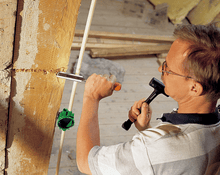 Load image into Gallery viewer, Sandvik 424 Woodworking Chisels with Black Polypropylene Handle 16mm