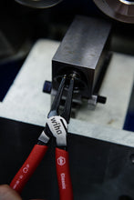 Load image into Gallery viewer, Wiha Pliers Set Classic with MagicTips®