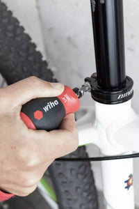 Wiha Screwdriver with bit magazine Stubby Mixed with 7 double bits